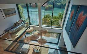Utopia Lake View